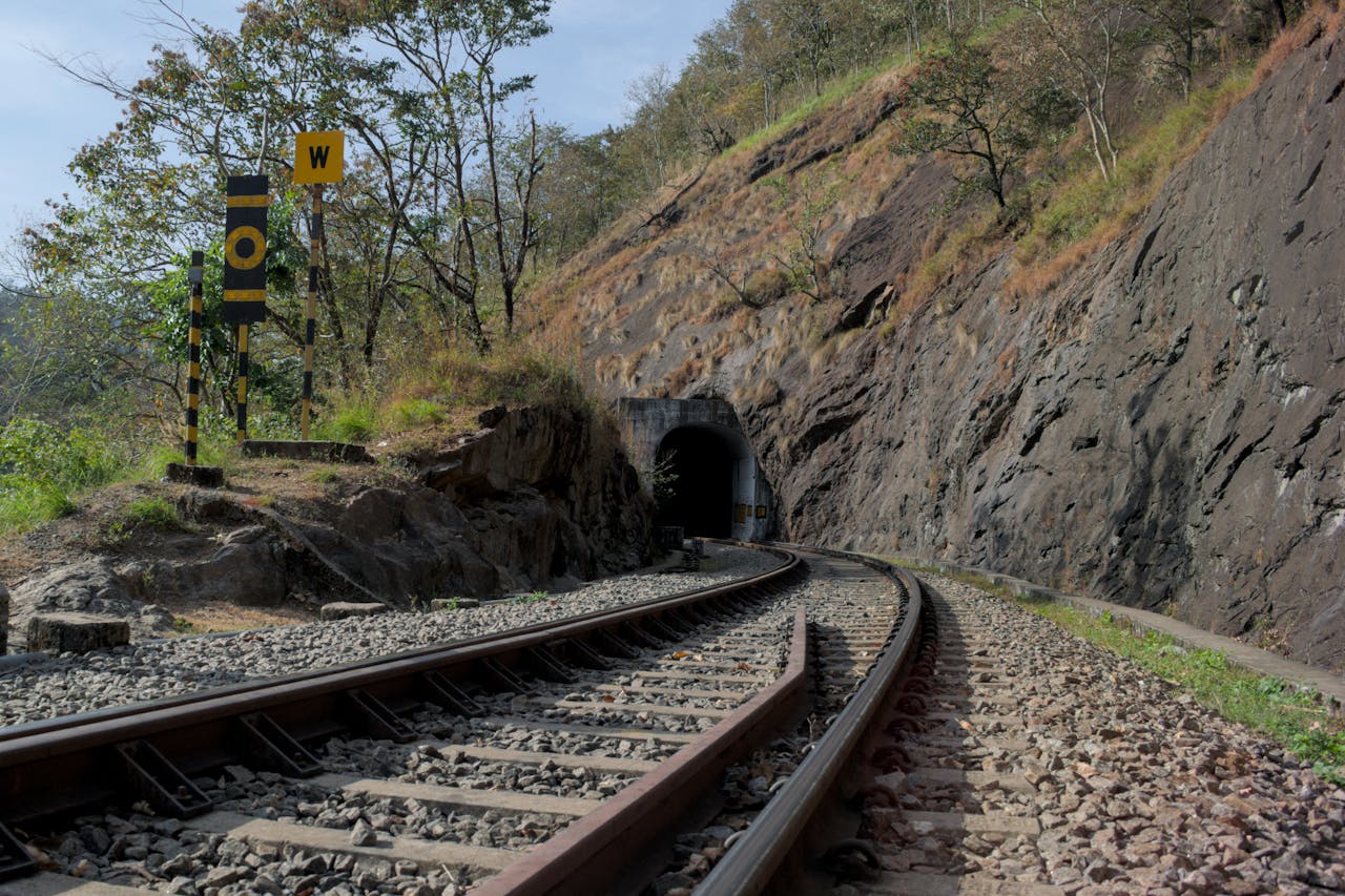 Kollam Sengottai Railway Train Time