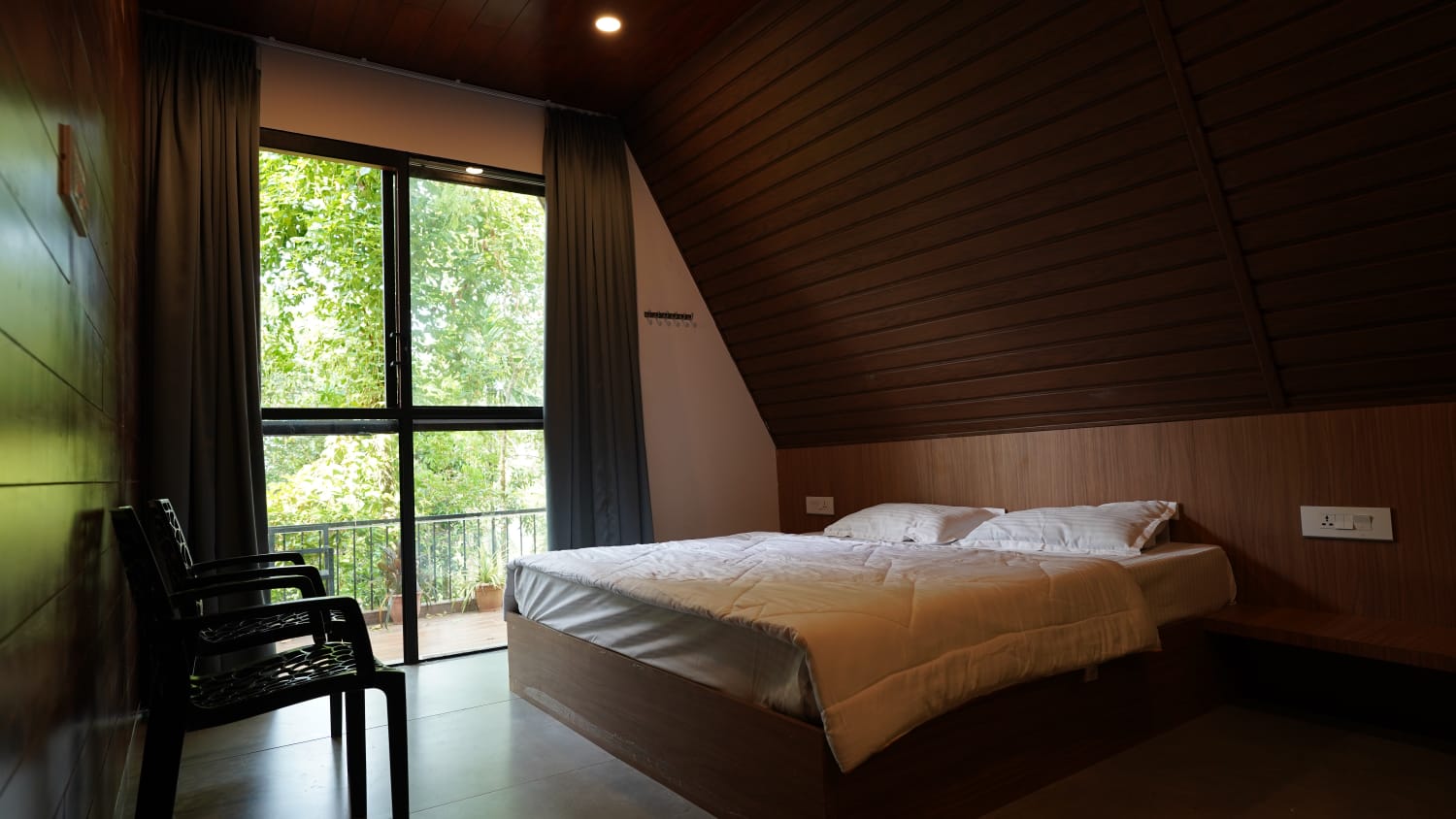 2 Bedroom A-frame resort in Thusaragiri, Kozhikode