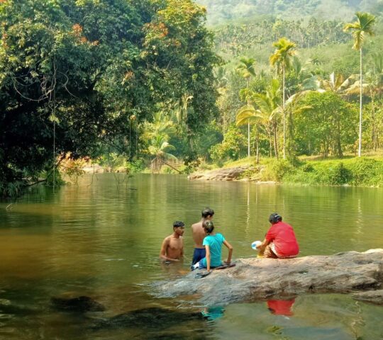 Homestay with water activities in Anakulam, Munnar