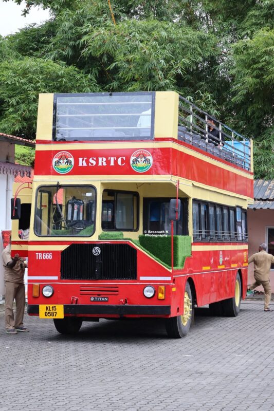 KSRTC-Double-Decker-Bus-City-Tour-in-Kochi