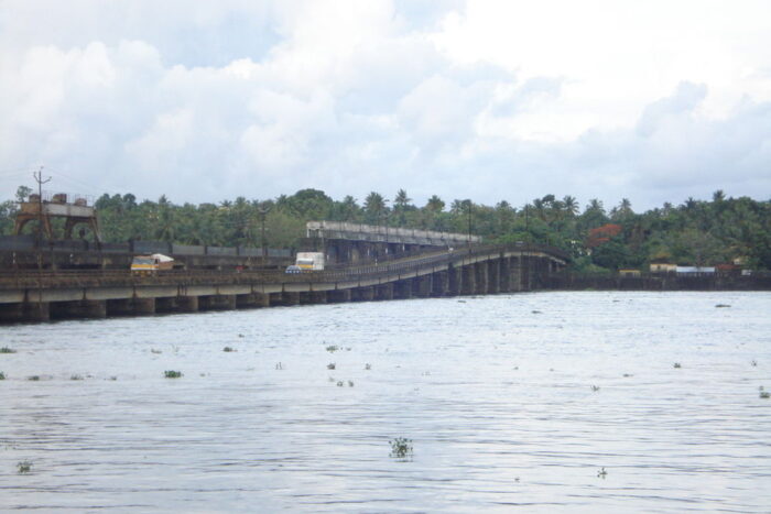 Thanneermukkom Bund - Image 8