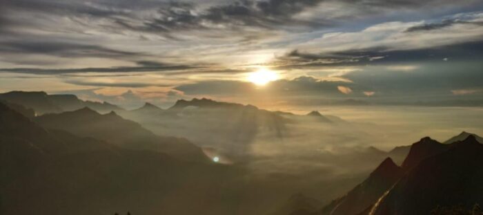 Sunrise Kolukkumalai Trekking Jeeps Safari Package - Image 10