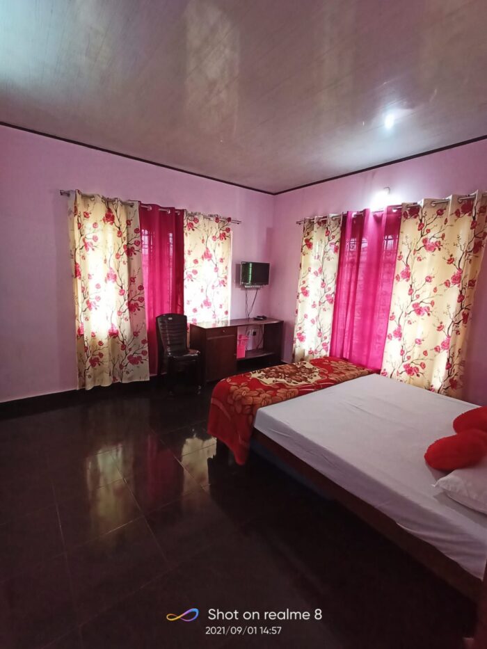 Gallery 25 People Accommodating House in Munnar - Image 3