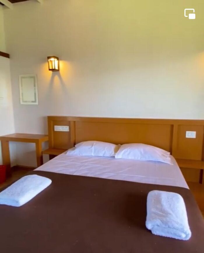 Cholamala Luxury home stay with pool, water falls & Tent Stay vythiri - Image 3