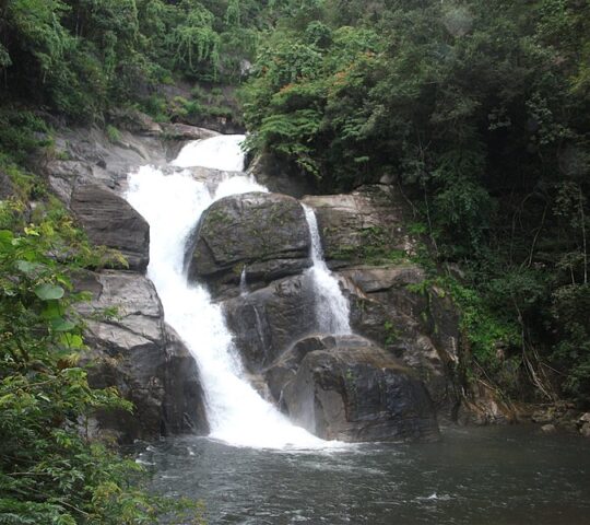 Meenmutty Falls- Trivandrum