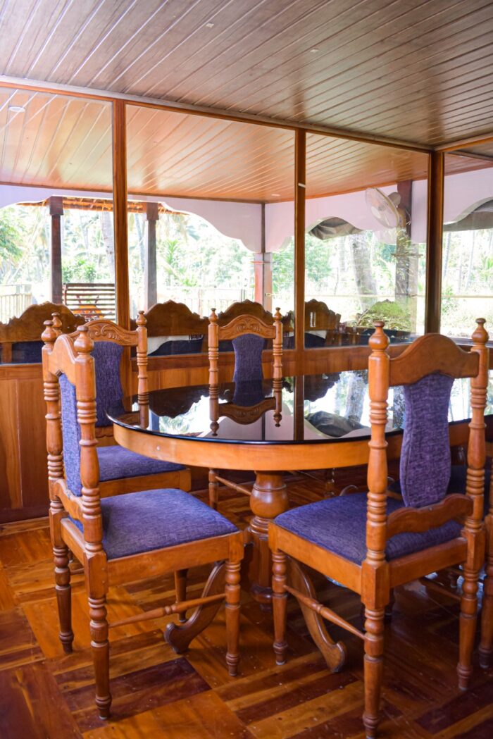 Rajahamsam 2 bedroom Upper deck Premium and luxury Houseboat - Image 5