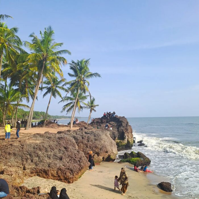 Kadalundi Island Tourism houseboat Packages - Image 2