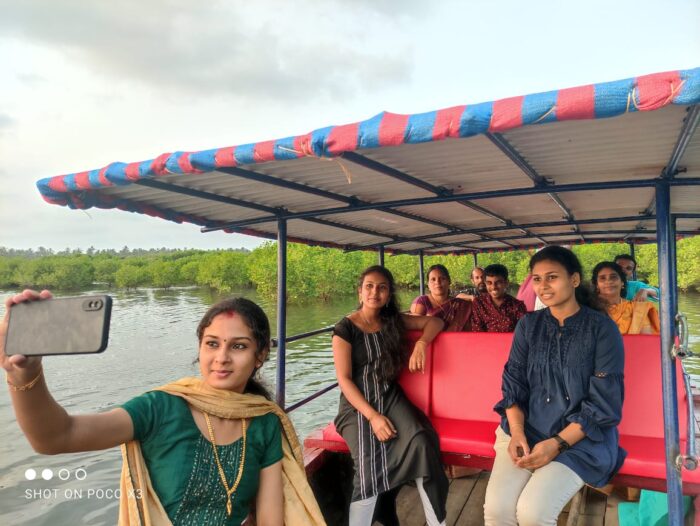 Kadalundi Island Tourism houseboat Packages - Image 5