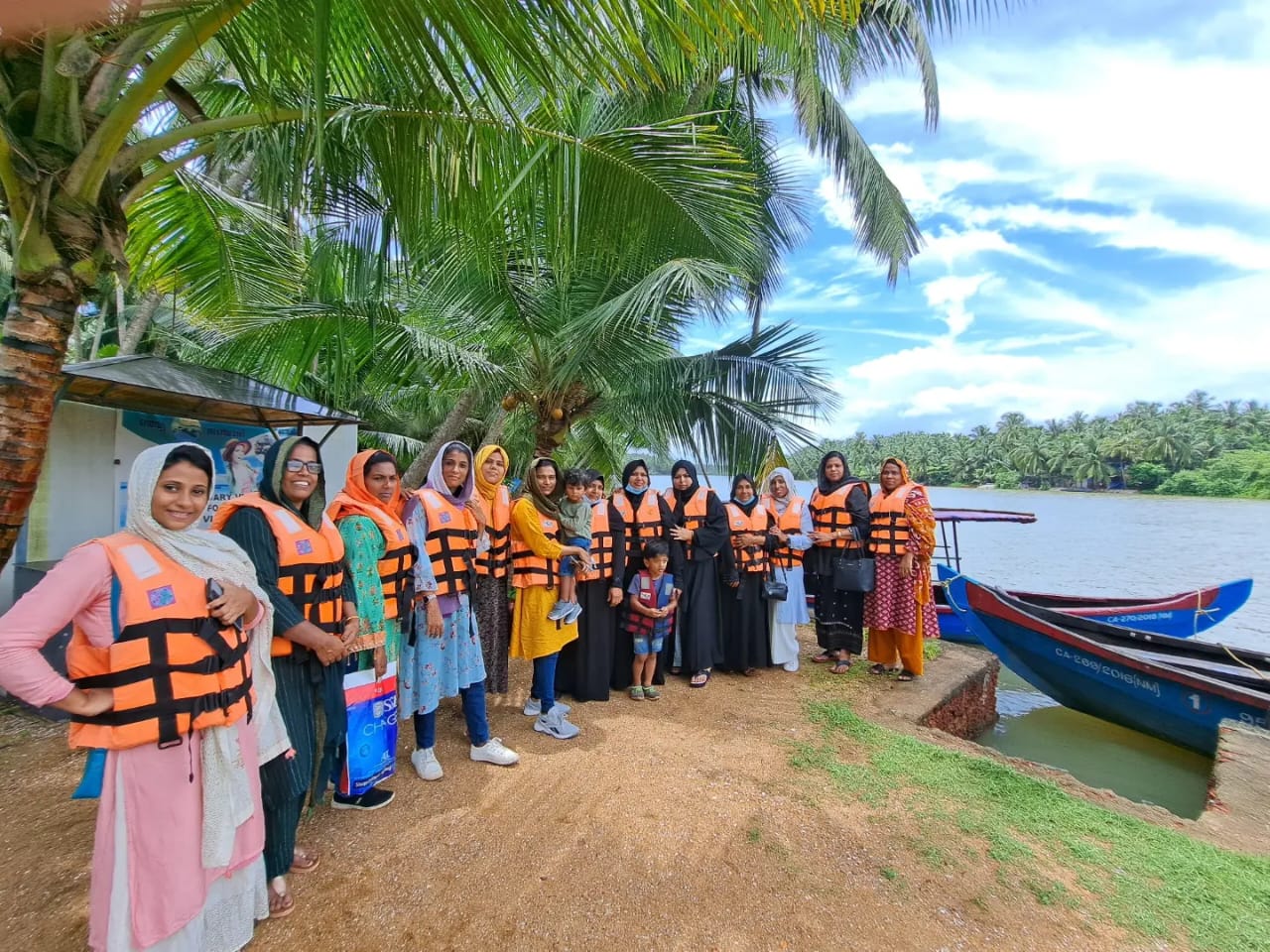 Kadalundi Island Tourism houseboat Packages