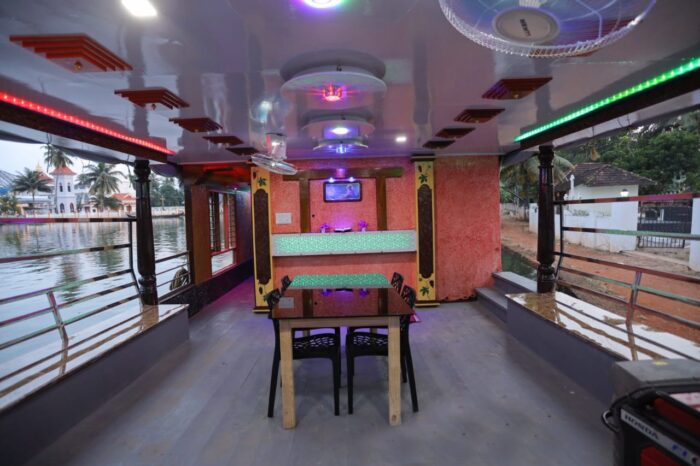 Sharing Houseboat Alleppey at 5000 per couple - Image 2
