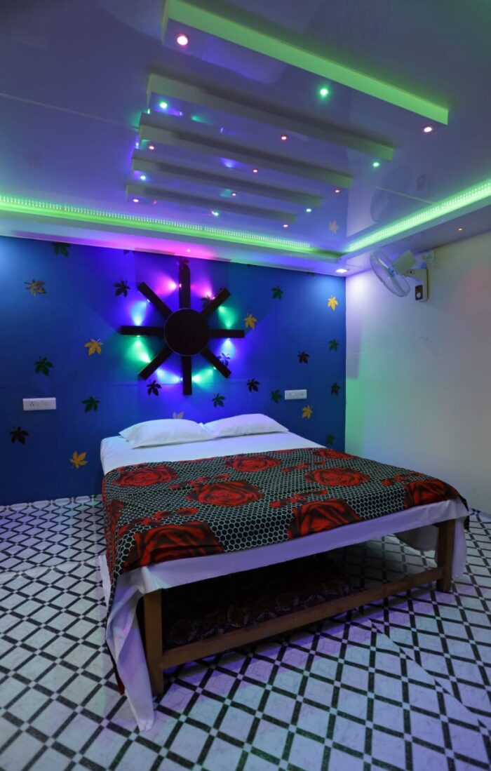 Sharing Houseboat Alleppey at 5000 per couple - Image 6