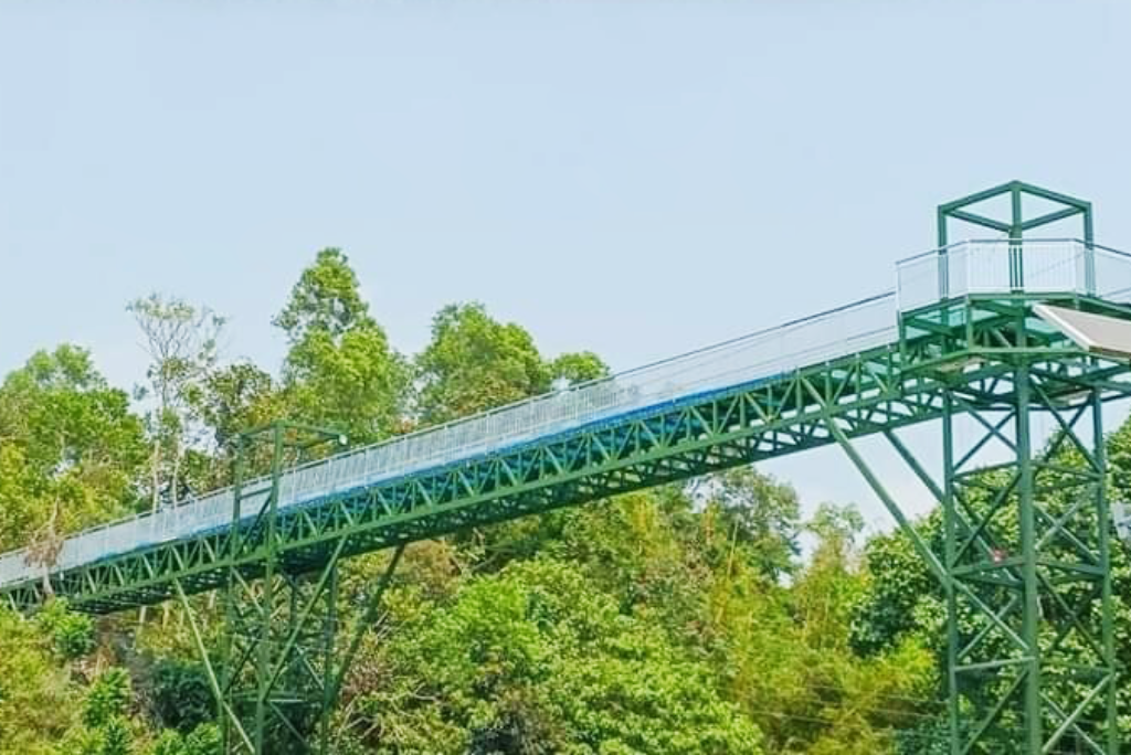 Introducing Akkulam Glass Bridge: Kerala’s Latest Tourism Marvel
