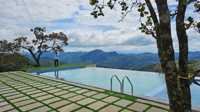 Swimming pool Homestay in Munnar - Image 2