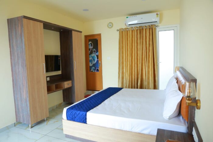 Luxury homestay in Alappuzha with 180 view of Backwater - Image 5