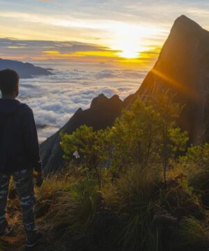 Kolukkumalai Package