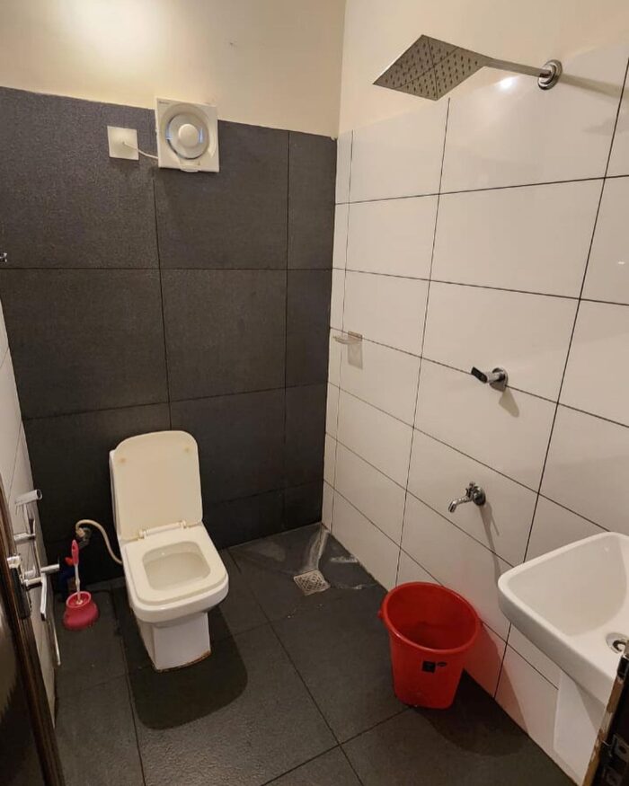 Two Bedroom AC Swimming Pool Resort Kakkadampoyil - Image 12