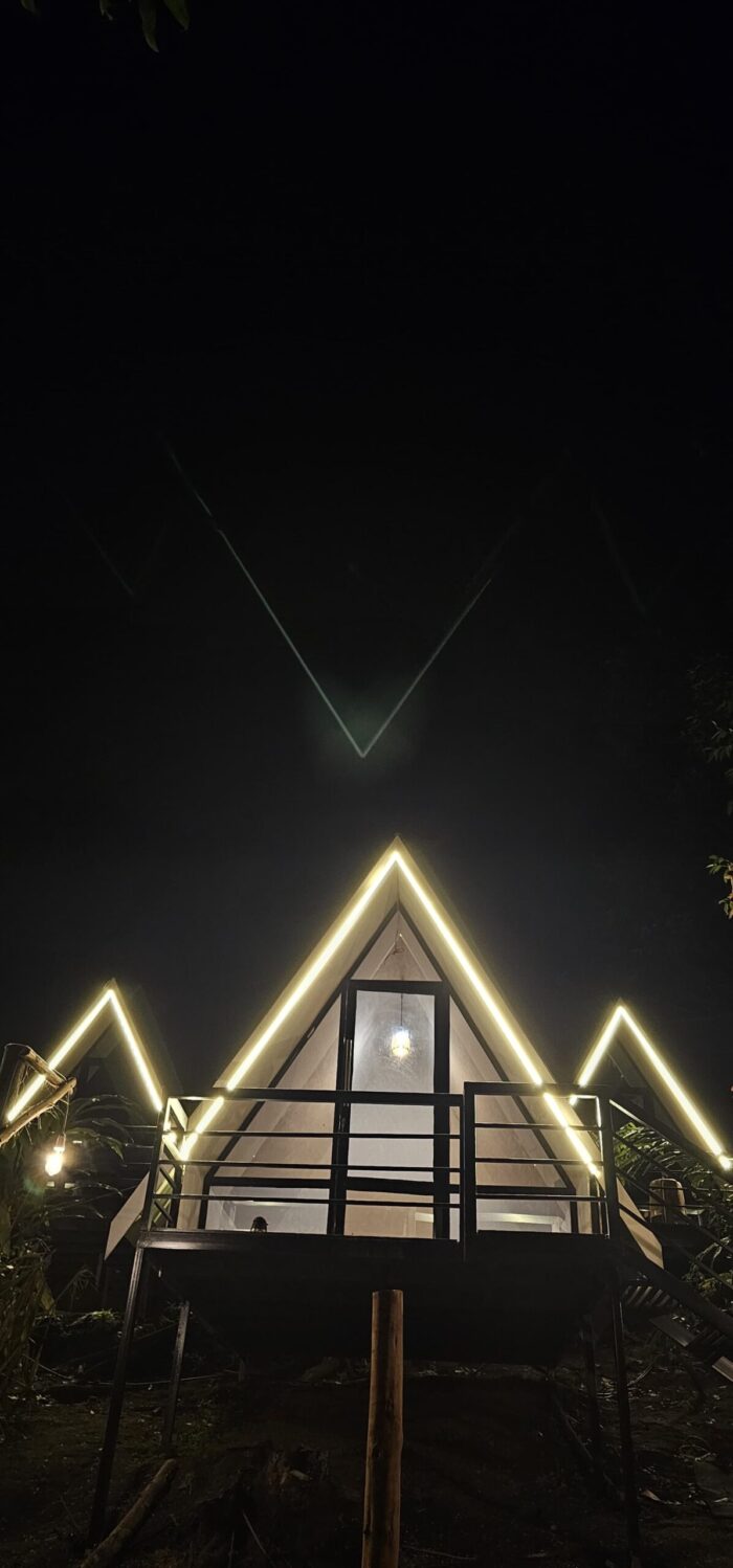 Kolukkumalai A frame Stay Campsite in Suryanelli - Image 6