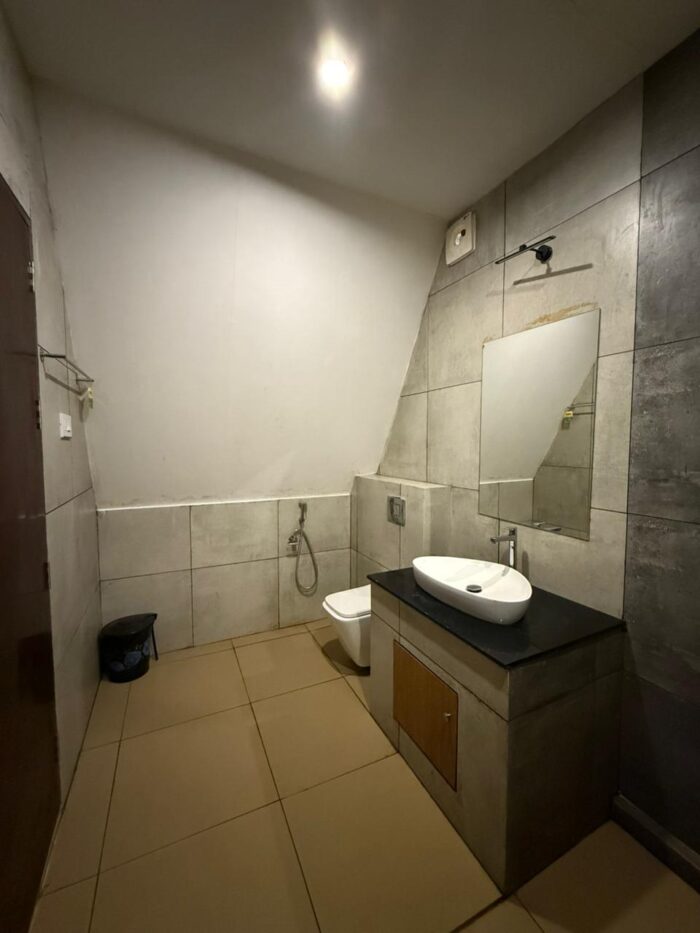 2 Bedroom A-frame resort in Thusaragiri, Kozhikode - Image 5