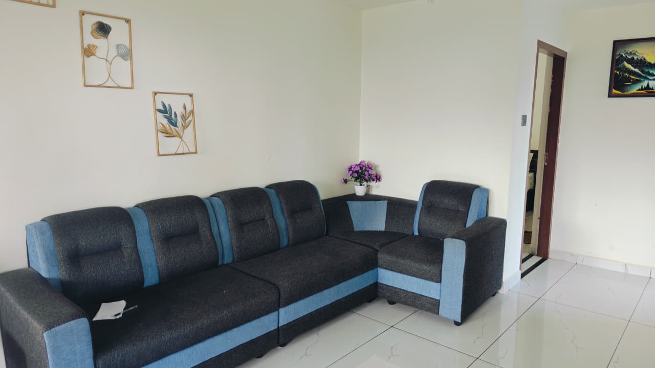 3 BHK Swimming Pool Property in Suryanelli 3 BHK Swimming Pool Property in Suryanelli