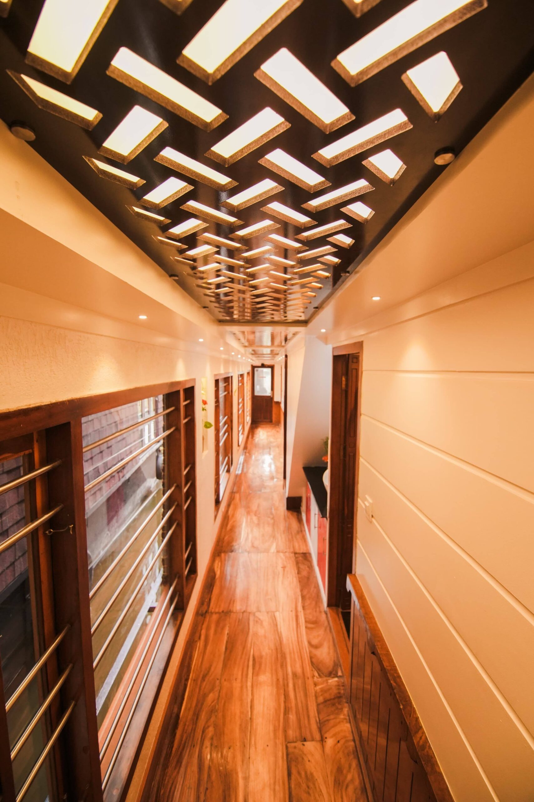 Luxury Houseboat in Alleppey Luxury Houseboat in Alleppey