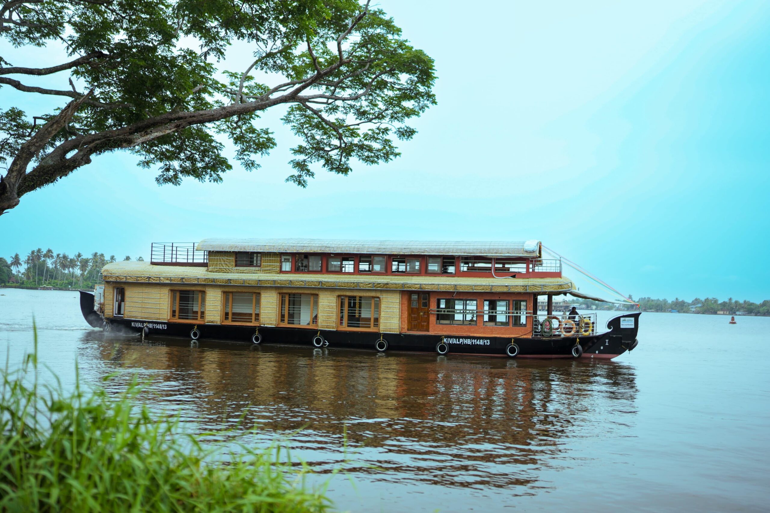 Luxury Houseboat in Alleppey Luxury Houseboat in Alleppey