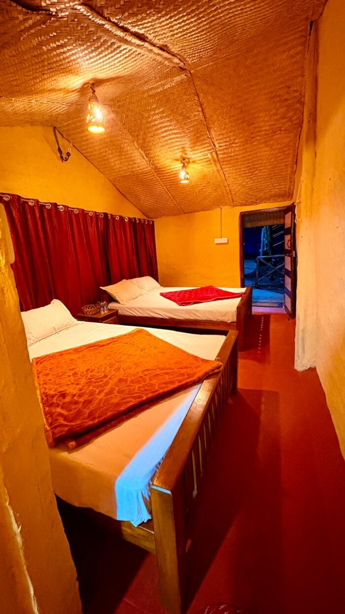 Mud House Stay in Suryanelli With Kolukkumalai Package - Image 8